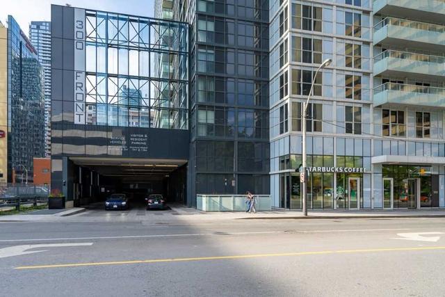 3510 - 300 Front St W, Condo with 2 bedrooms, 2 bathrooms and 1 parking in Toronto ON | Image 4
