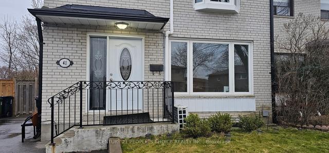 41 Lakeland Dr, House semidetached with 4 bedrooms, 3 bathrooms and 4 parking in Toronto ON | Image 13