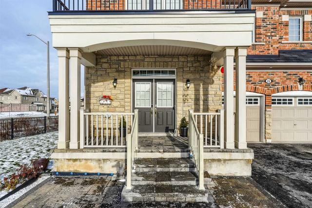 22 Adeline Crt, House detached with 4 bedrooms, 4 bathrooms and 6 parking in Brampton ON | Image 12
