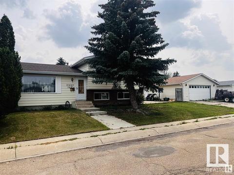 11441 162a Av Nw, House detached with 4 bedrooms, 2 bathrooms and 4 parking in Edmonton AB | Card Image