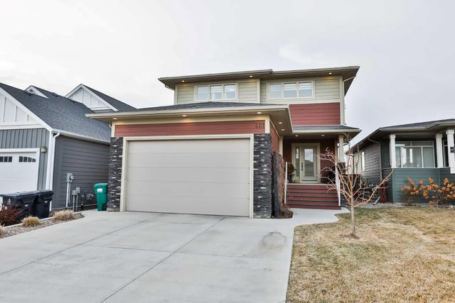 461 Devonia Way W, House detached with 4 bedrooms, 3 bathrooms and 4 parking in Lethbridge AB | Image 2