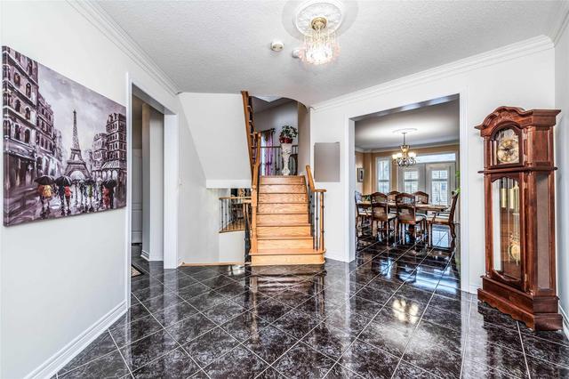 122 Valleycreek Dr, House detached with 4 bedrooms, 5 bathrooms and 9 parking in Brampton ON | Image 9
