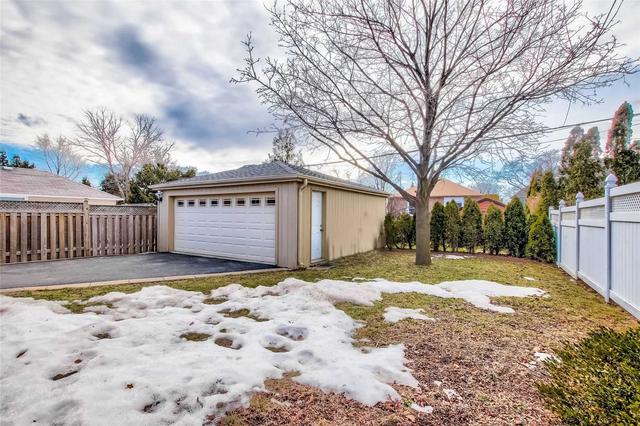 94 Silverhill Dr, House detached with 3 bedrooms, 3 bathrooms and 8 parking in Toronto ON | Image 31