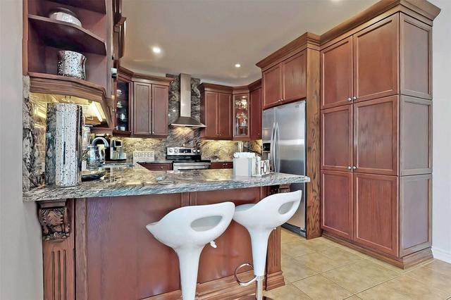 15 Lourakis St, House detached with 4 bedrooms, 5 bathrooms and 5 parking in Richmond Hill ON | Image 9