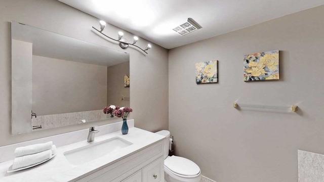 sph111 - 28 Hollywood Ave, Condo with 2 bedrooms, 2 bathrooms and 1 parking in Toronto ON | Image 7