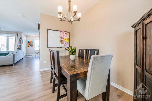 404 Sweetflag Street, Townhouse with 3 bedrooms, 3 bathrooms and 2 parking in Ottawa ON | Image 11