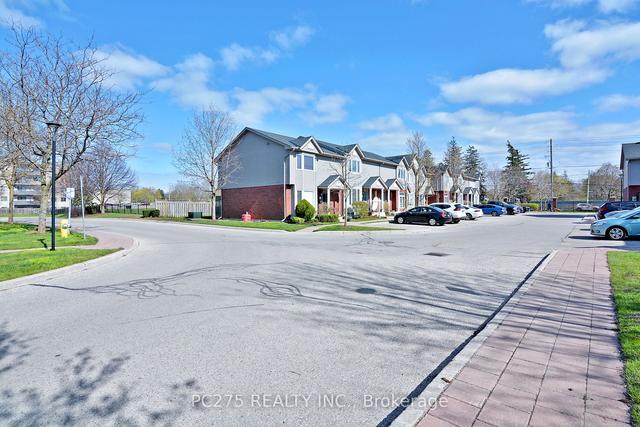 82 - 1535 Trossacks Ave, Townhouse with 3 bedrooms, 3 bathrooms and 1 parking in London ON | Image 25
