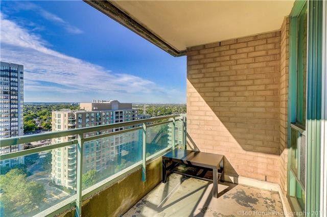 1703 - 3 Pemberton Ave, Condo with 2 bedrooms, 2 bathrooms and 1 parking in Toronto ON | Image 11