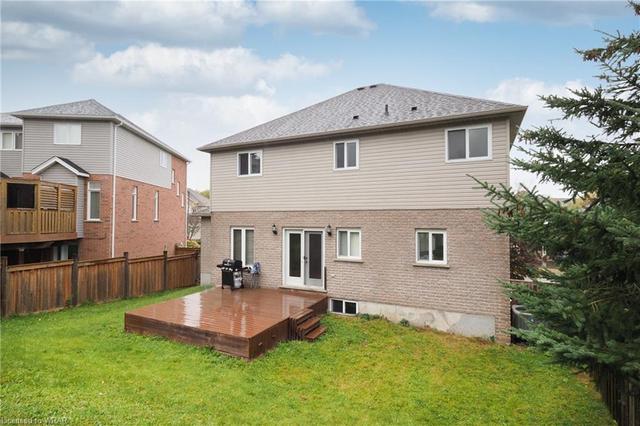 705 Salzburg Drive, House detached with 4 bedrooms, 3 bathrooms and 4 parking in Waterloo ON | Image 43