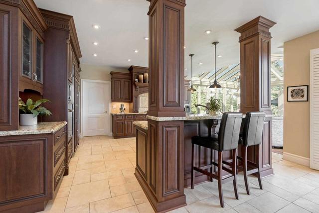 4 Forest Ridge Cres, House detached with 4 bedrooms, 5 bathrooms and 13 parking in Halton Hills ON | Image 3