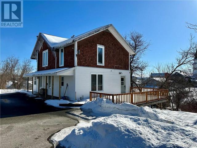 259 Main Street, House detached with 5 bedrooms, 2 bathrooms and null parking in Plaster Rock NB | Image 1