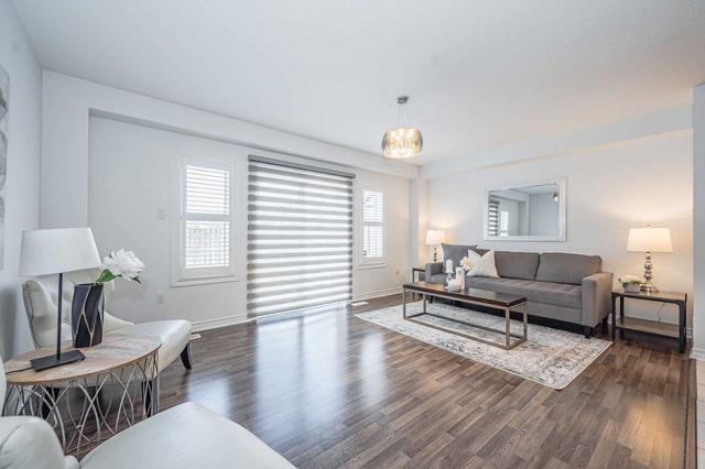 34 Arlington Cres, Townhouse with 3 bedrooms, 3 bathrooms and 2 parking in Guelph ON | Image 13
