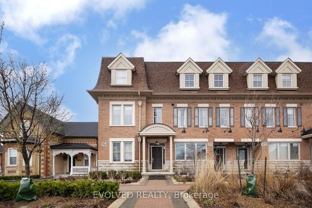 9966 Keele St, Townhouse with 3 bedrooms, 4 bathrooms and 2 parking in Vaughan ON | Image 1