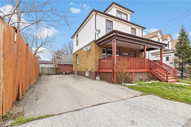4999 Maple Street, House detached with 4 bedrooms, 1 bathrooms and 3 parking in Niagara Falls ON | Image 12