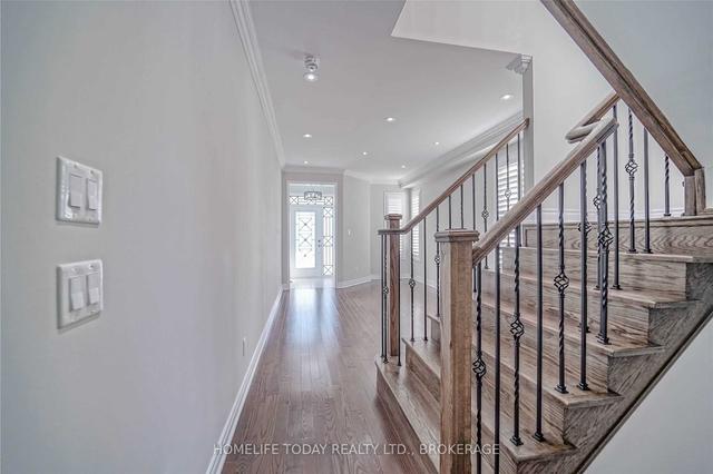 4 Mcclustey Ave, House detached with 4 bedrooms, 3 bathrooms and 2 parking in Ajax ON | Image 5