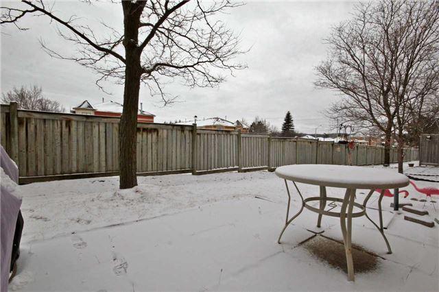 856 Playter Cres, Townhouse with 3 bedrooms, 3 bathrooms and 2 parking in Newmarket ON | Image 18