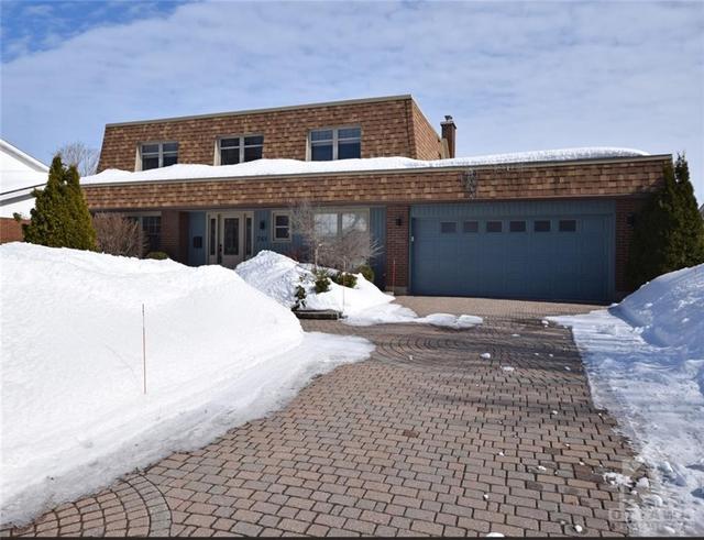 741 Ludgate Court, House detached with 4 bedrooms, 4 bathrooms and 6 parking in Ottawa ON | Image 1