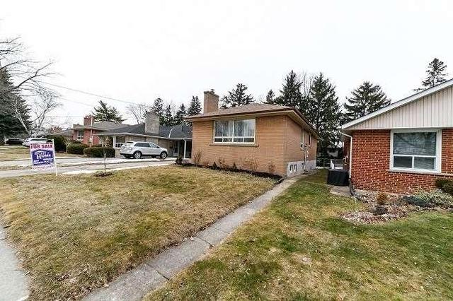 7 Barford Rd, House detached with 3 bedrooms, 1 bathrooms and 3 parking in Toronto ON | Image 6
