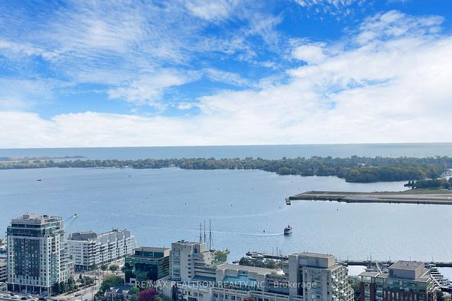 4106 - 15 Iceboat Terr, Condo with 2 bedrooms, 2 bathrooms and 1 parking in Toronto ON | Image 17