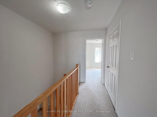 55 Burton Howard Dr, Townhouse with 2 bedrooms, 3 bathrooms and 1 parking in Aurora ON | Image 4