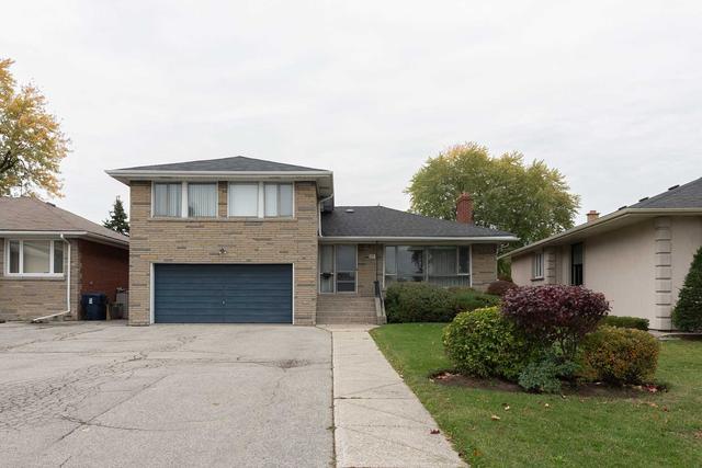 25 Lois Ave, House detached with 3 bedrooms, 3 bathrooms and 8 parking in Toronto ON | Image 1