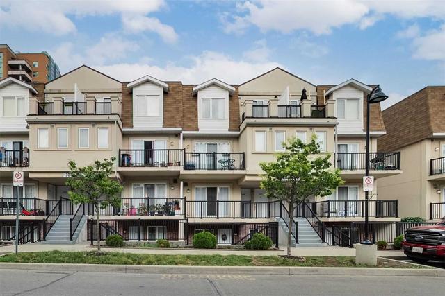 1034 - 3045 Finch Ave W, Townhouse with 2 bedrooms, 2 bathrooms and 2 parking in Toronto ON | Image 1