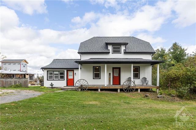 3654 County 29 Road, House detached with 3 bedrooms, 2 bathrooms and 10 parking in Mississippi Mills ON | Image 30