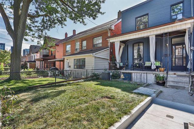 174 Lisgar St, House semidetached with 4 bedrooms, 3 bathrooms and 2 parking in Toronto ON | Image 23