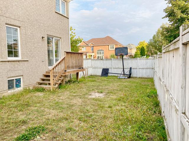 upper - 2 Wandering Trail Dr, House detached with 4 bedrooms, 3 bathrooms and 3 parking in Brampton ON | Image 20
