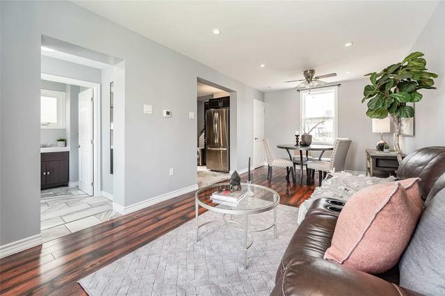 9 Wood St W, House semidetached with 2 bedrooms, 3 bathrooms and 3 parking in Hamilton ON | Image 3