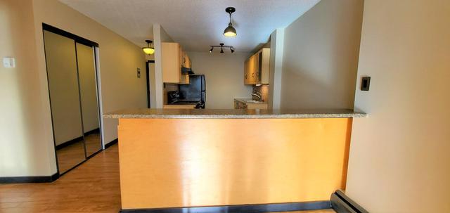 5d - 515 17 Avenue Sw, Condo with 1 bedrooms, 1 bathrooms and 1 parking in Calgary AB | Card Image