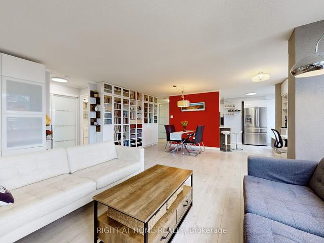 2208 - 330 Rathburn Rd W, Condo with 2 bedrooms, 2 bathrooms and 2 parking in Mississauga ON | Image 15