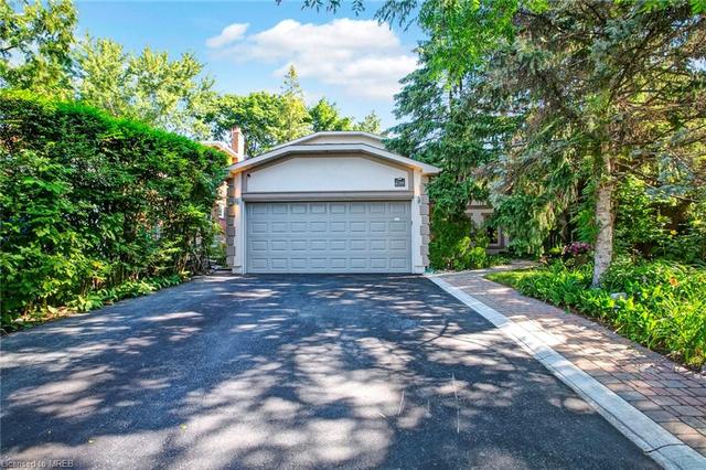 4199 Garnetwood Chase, House detached with 4 bedrooms, 3 bathrooms and 4 parking in Mississauga ON | Image 2
