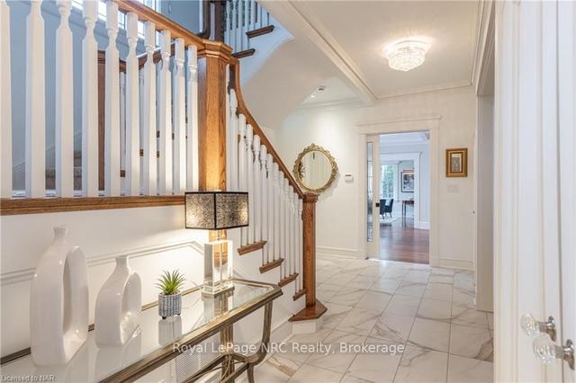 8 Hillcrest Ave, House detached with 5 bedrooms, 5 bathrooms and 7 parking in St. Catharines ON | Image 23