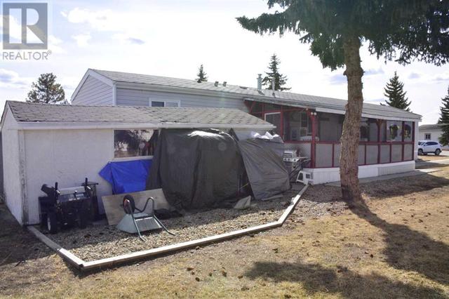 7948 97 Avenue, Home with 3 bedrooms, 2 bathrooms and 2 parking in Peace River AB | Image 24