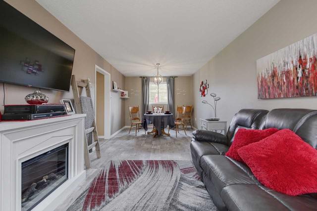 338 Emms Dr, House detached with 3 bedrooms, 2 bathrooms and 6 parking in Barrie ON | Image 5