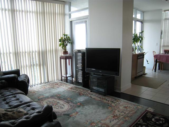 3003 - 80 Absolute Ave, Condo with 3 bedrooms, 2 bathrooms and 2 parking in Mississauga ON | Image 8