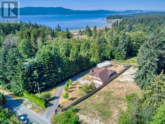 2339 Lang Bay Road, House detached with 3 bedrooms, 4 bathrooms and 2 parking in Powell River C BC | Image 50