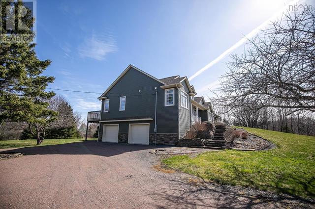37 Duckling Dell, House detached with 4 bedrooms, 3 bathrooms and null parking in Cumberland, Subd. C NS | Image 5