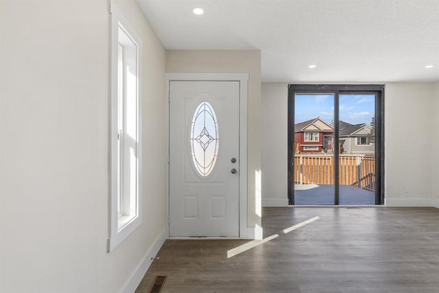 81 Taradale Drive Ne, House detached with 4 bedrooms, 2 bathrooms and 4 parking in Calgary AB | Image 3