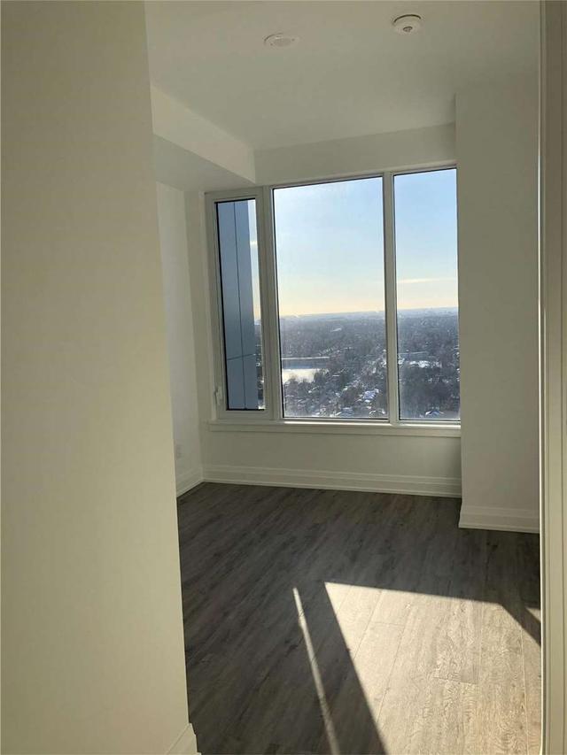 ph605 - 75 Canterbury Pl, Condo with 2 bedrooms, 2 bathrooms and 1 parking in Toronto ON | Image 11
