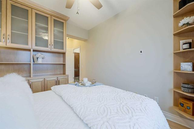 lph3 - 2 Clairtrell Rd, Condo with 2 bedrooms, 2 bathrooms and 2 parking in Toronto ON | Image 13