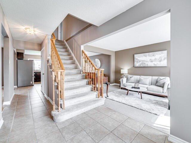 30 Windebanks Dr, House detached with 4 bedrooms, 3 bathrooms and 5 parking in Ajax ON | Image 17