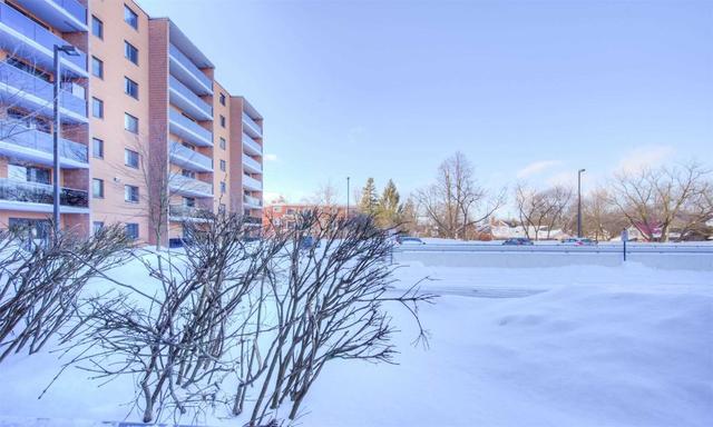 101 - 29 West Ave, Condo with 3 bedrooms, 2 bathrooms and 1 parking in Kitchener ON | Image 7