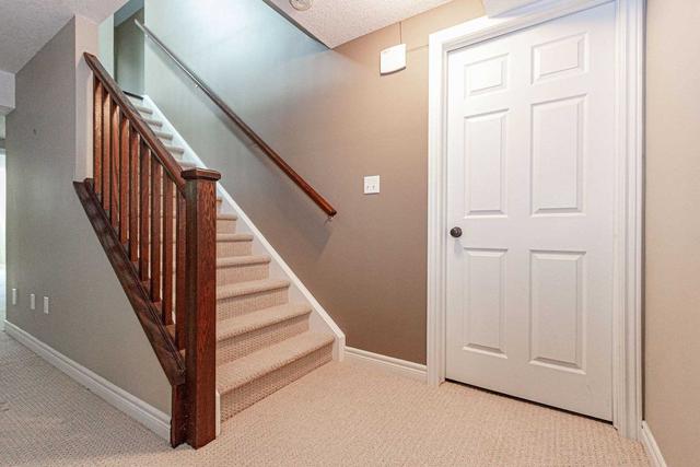 3 Carere Cres, House detached with 2 bedrooms, 3 bathrooms and 5 parking in Guelph ON | Image 22