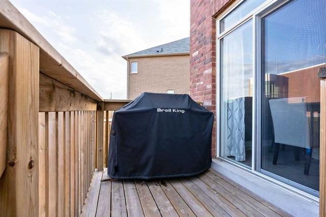 100 Narbonne Cres, House semidetached with 3 bedrooms, 3 bathrooms and 3 parking in Hamilton ON | Image 27