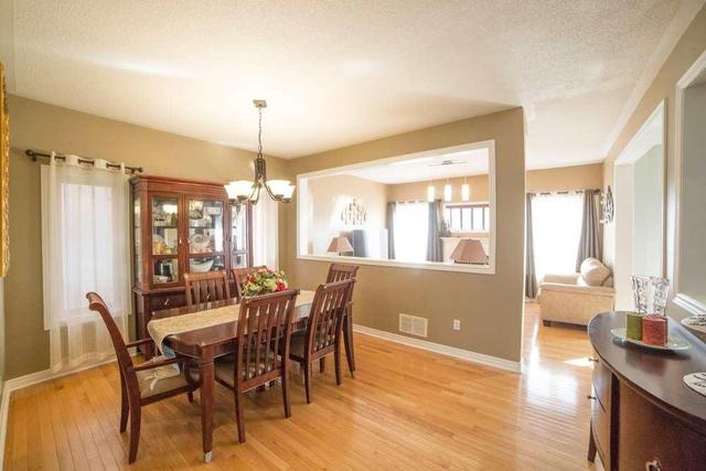 70 Pappain Cres, House detached with 4 bedrooms, 3 bathrooms and 4 parking in Brampton ON | Image 4
