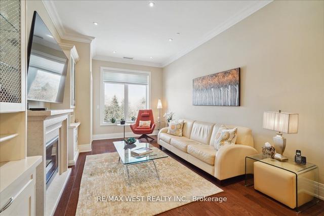 428 - 80 Burns Blvd, Condo with 2 bedrooms, 2 bathrooms and 1 parking in King ON | Image 22