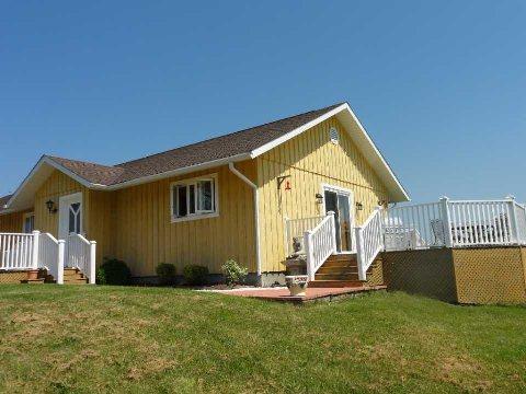 057401 8th Line, House detached with 2 bedrooms, 1 bathrooms and 4 parking in Melancthon ON | Image 2