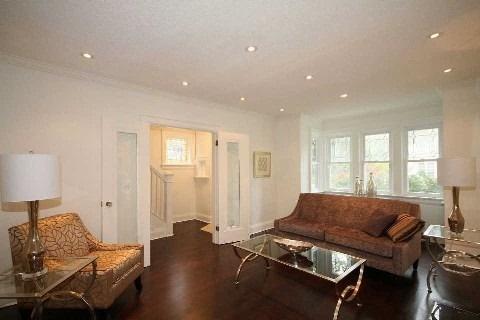upper - 219 Greer Rd, House detached with 3 bedrooms, 1 bathrooms and 1 parking in Toronto ON | Image 8